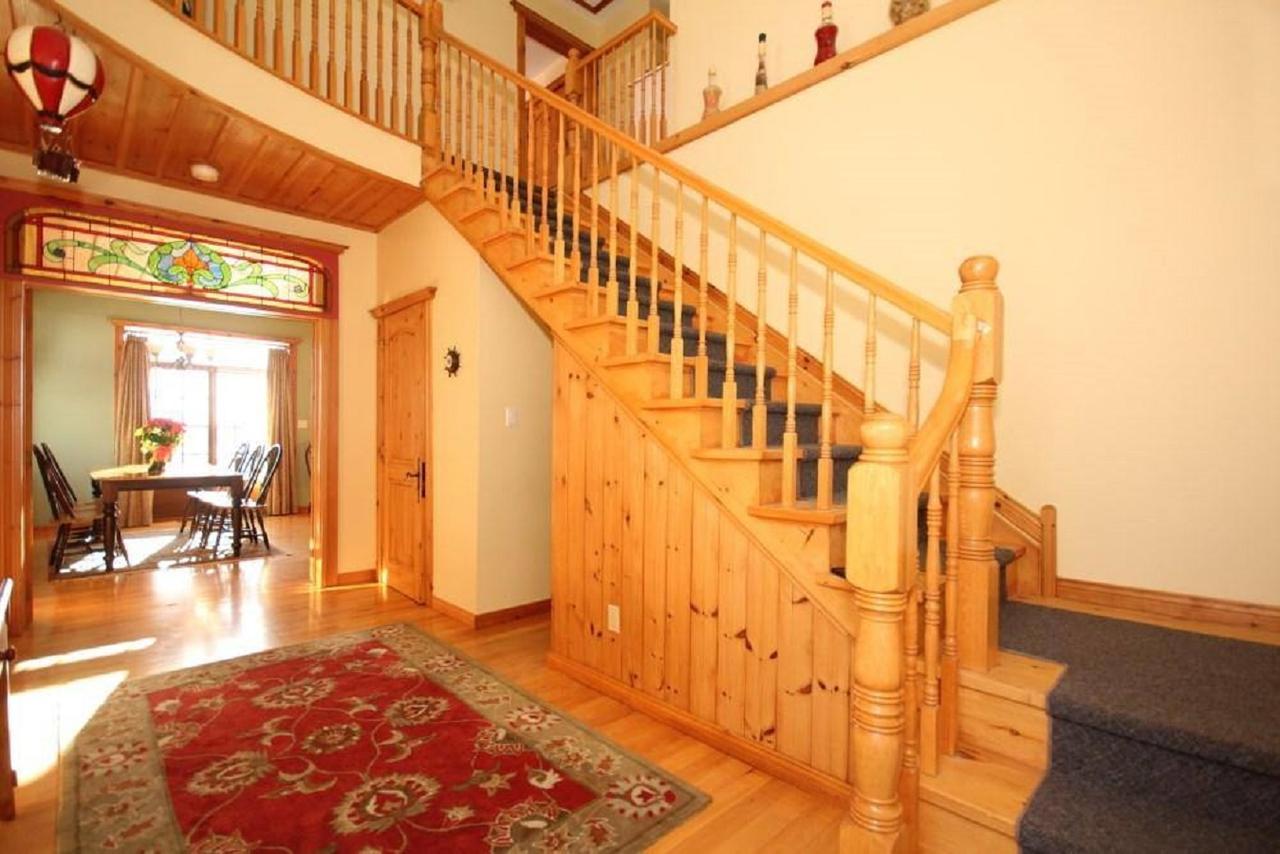 Rock Hill Bed & Breakfast Sharbot Lake ภายนอก รูปภาพ